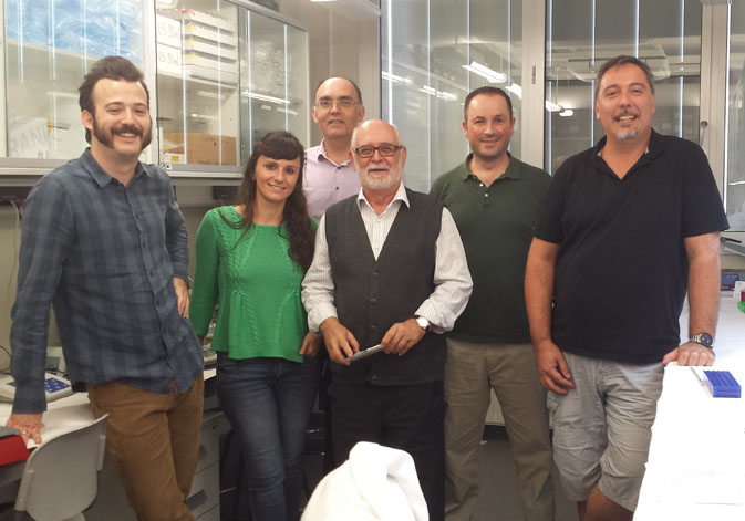 (Front, from left to right): Javier Prieto, Marian León, Carlos López and Josema Torres. (Back in identical order): Xavier Ponsoda and Salva Martí.